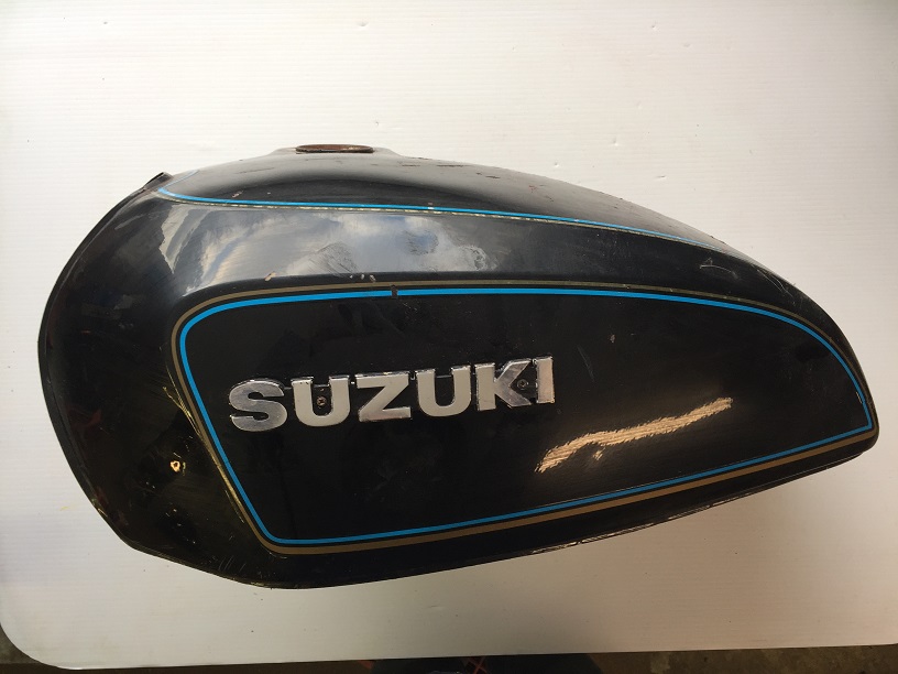 suzuki gs tank